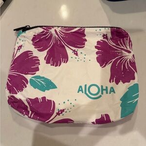 ALOHA Collection Hibiscus Small Pouch in Pitaya Hibiscus